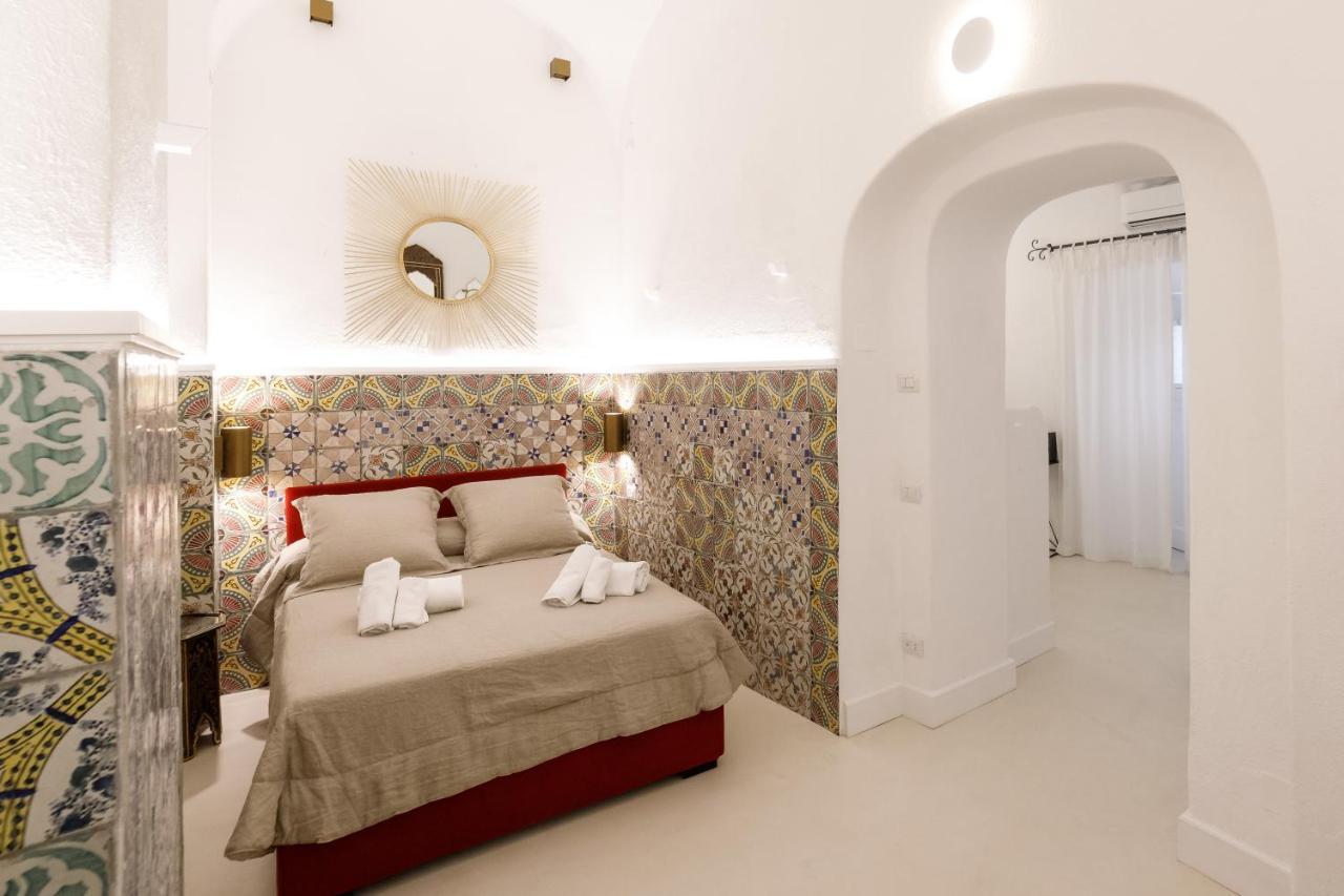 Qasar Luxury Suite - In Capri'S Piazzetta エクステリア 写真